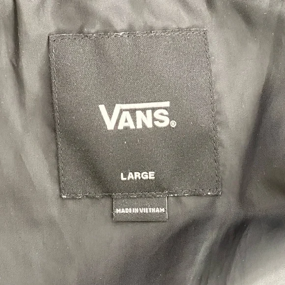 VANS Woodridge Black & Checkered BoysPuffer Jacket, Size Large